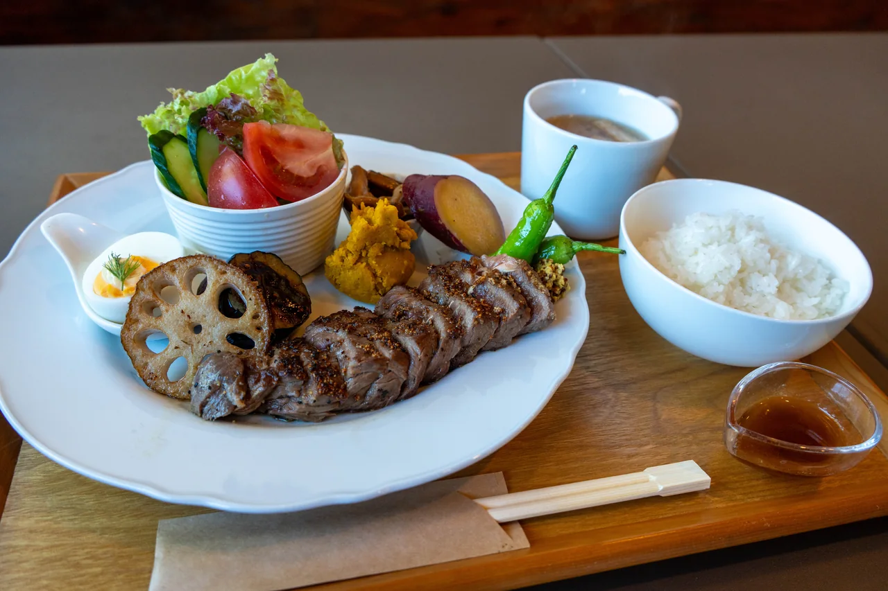 Wagyu steak with vegetables, rice and soup